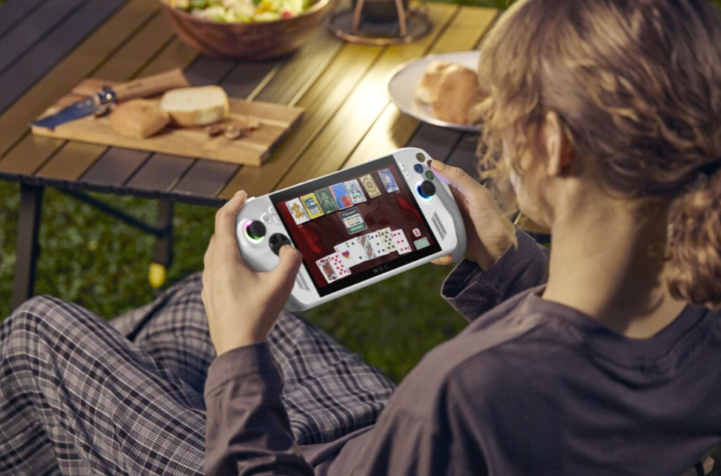 ROG Xbox Ally y Ally X consola portátil gamer compatible con Xbox Game Pass y Windows 11