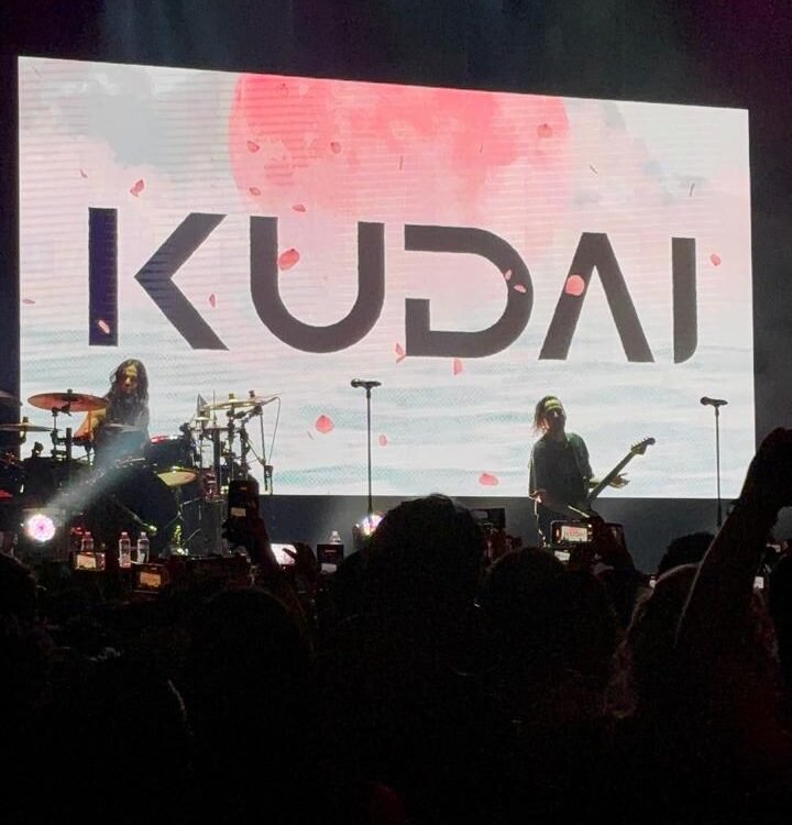 Kudai convierte el Auditorio BB en una máquina del tiempo!