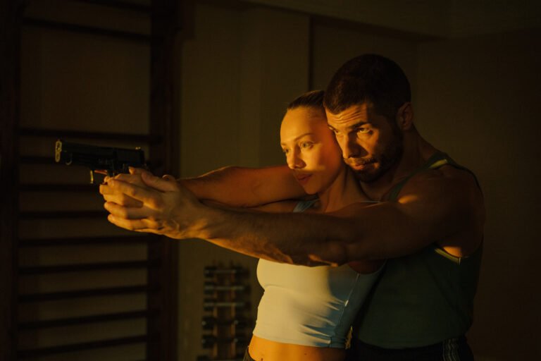 Primeras imágenes de Enfrentados Marfil película de Prime Video