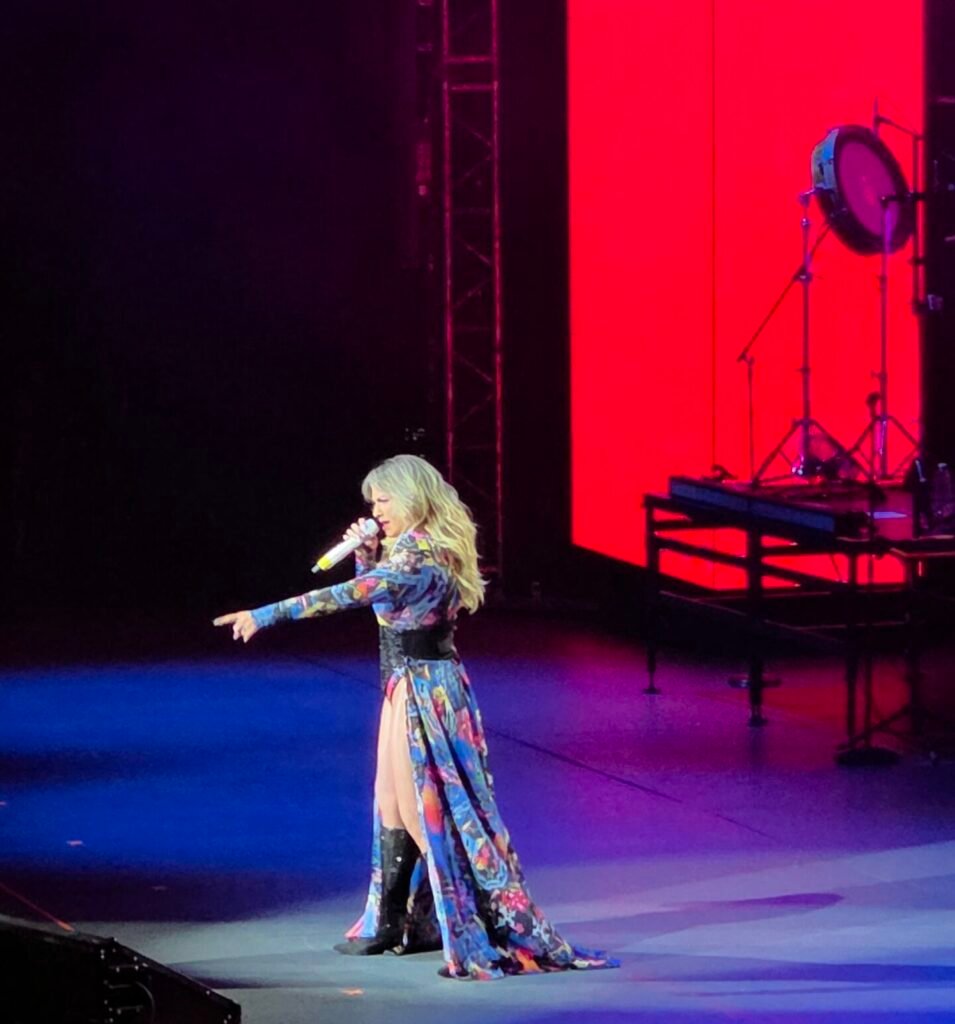María José en el Auditorio Nacional: una noche de himnos, nostalgia y empoderamiento femenino con “Ahora o Nunca”