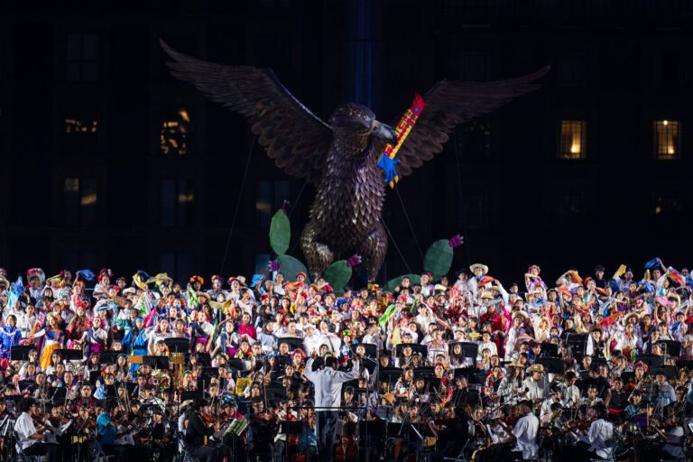El Zócalo recibirá “Voces Vivas: Salvando al Fuego”, una fiesta de culturas comunitarias